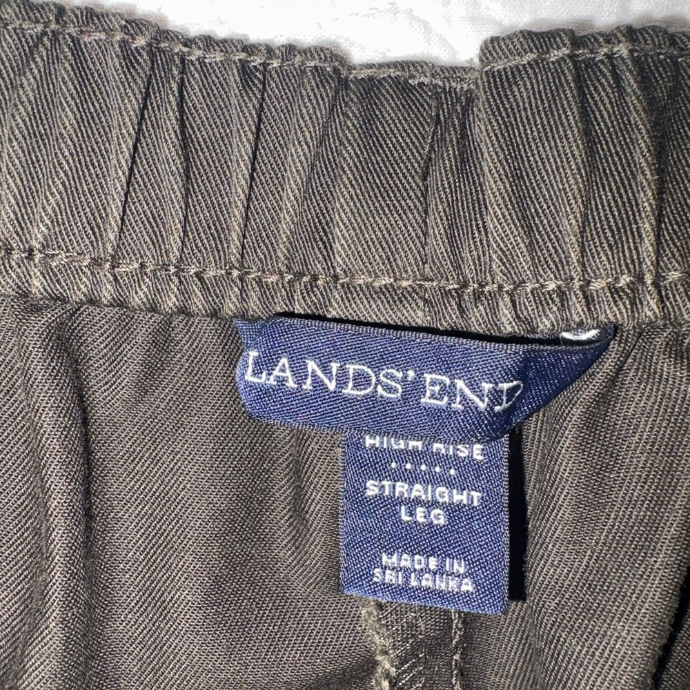 Lands' End woman’s Brown  Chinos - Picture 2 of 8